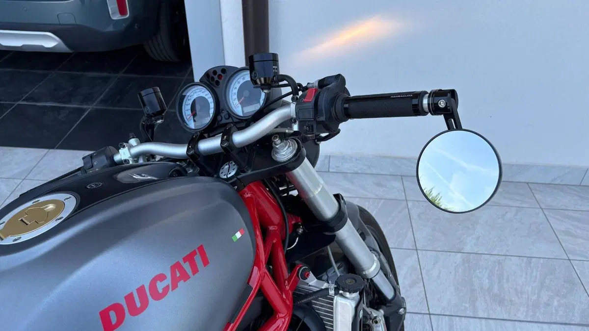 Ducati Monster S4R Testastretta  (7)