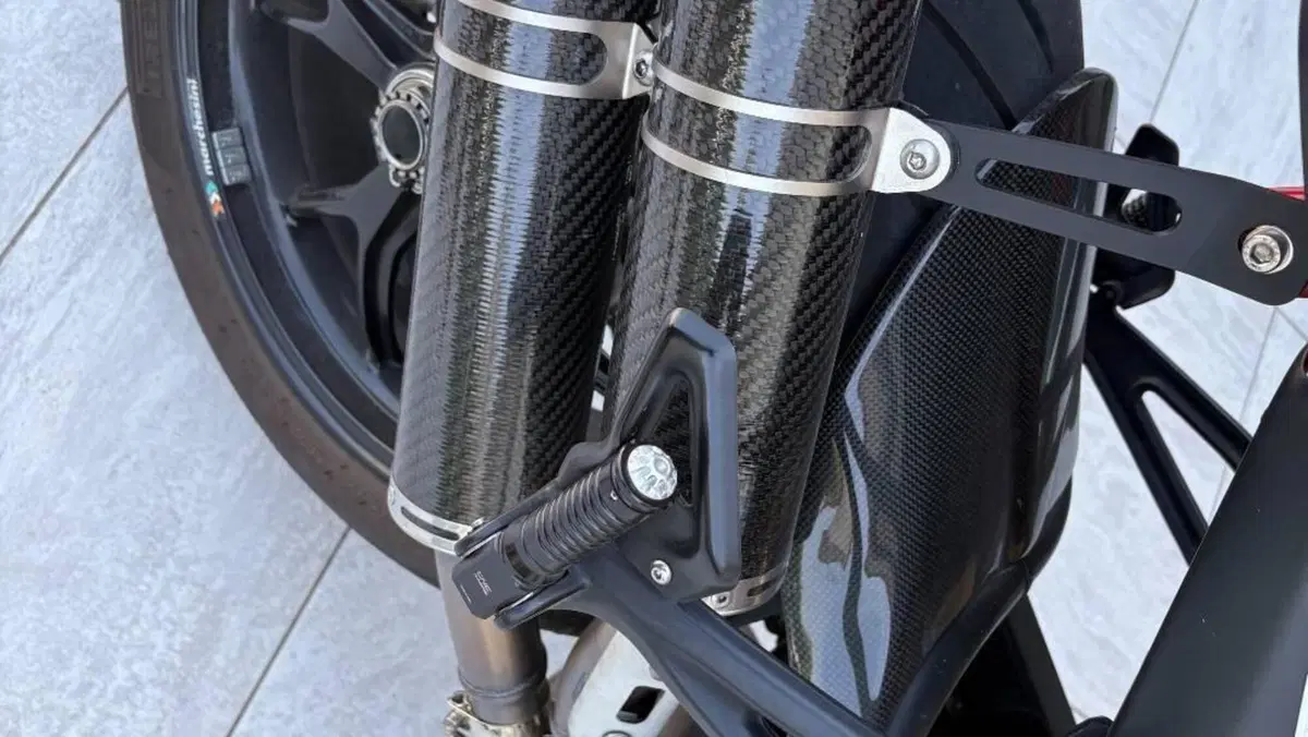 Ducati Monster S4R Testastretta  (8)