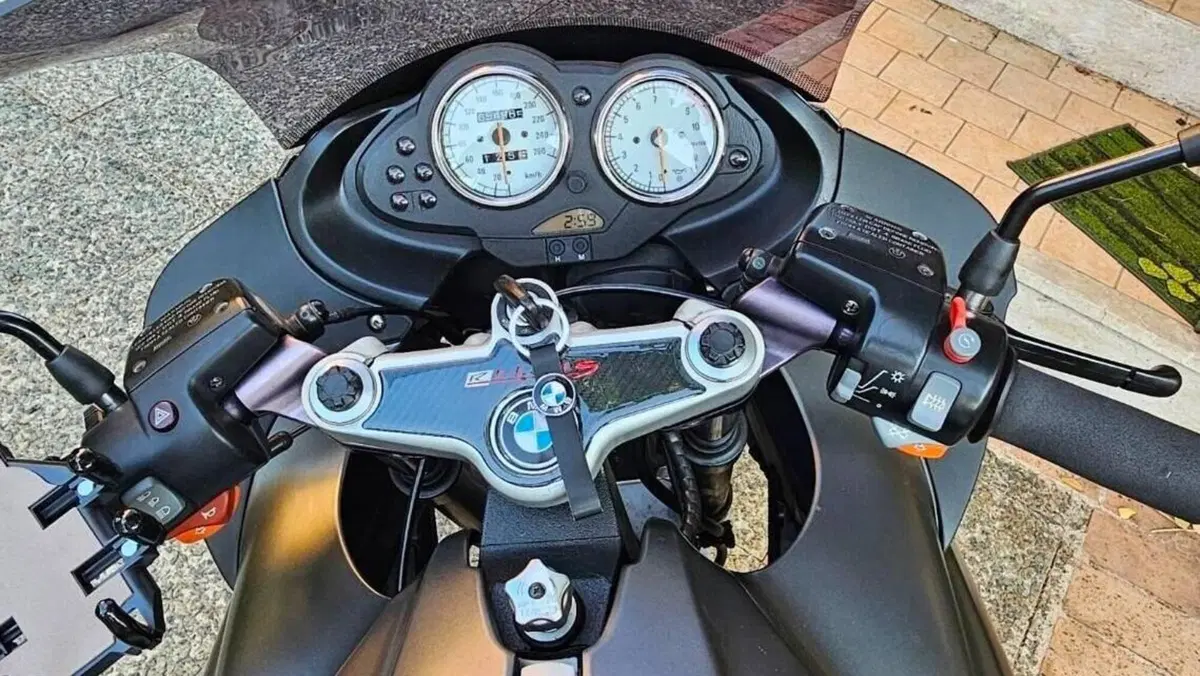 Bmw R 1100 S  (6)