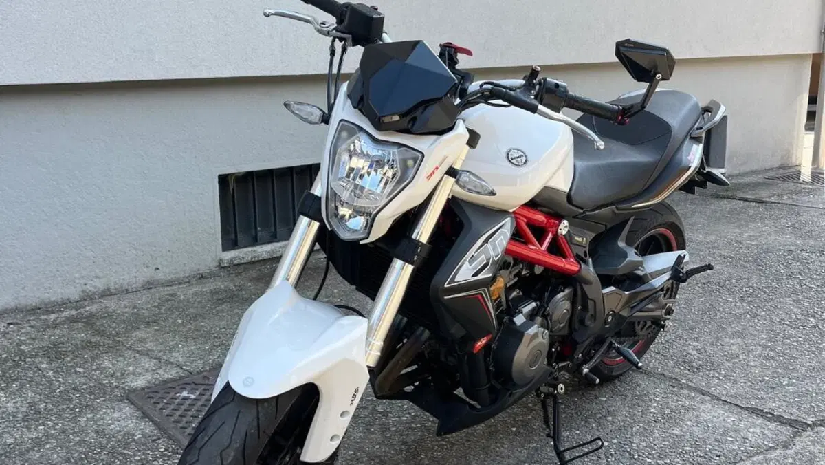 Benelli BN 302 (2017 - 19)  (2)