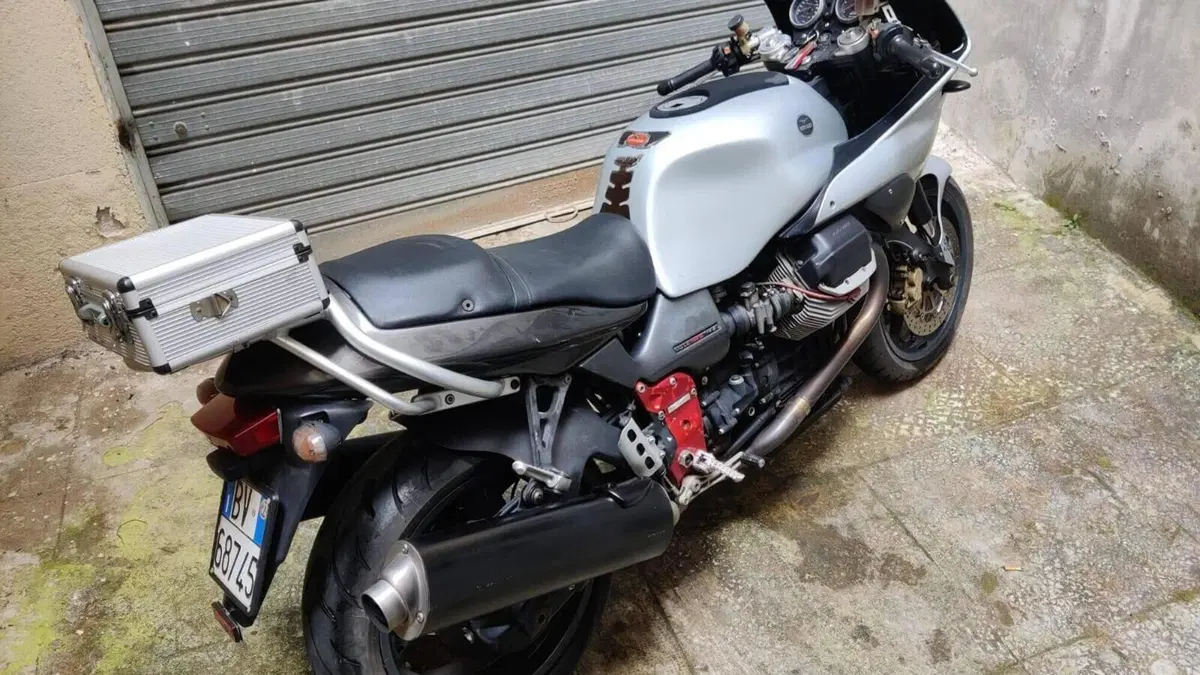 Moto Guzzi V11 Le Mans (2001 - 06)  (2)