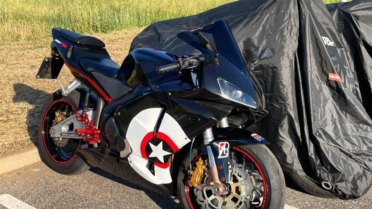 Honda CBR 600 RR (2003 - 04)  (3)
