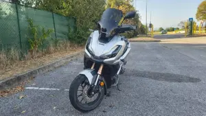 Honda ADV 350 (2022 - 24)  (2)
