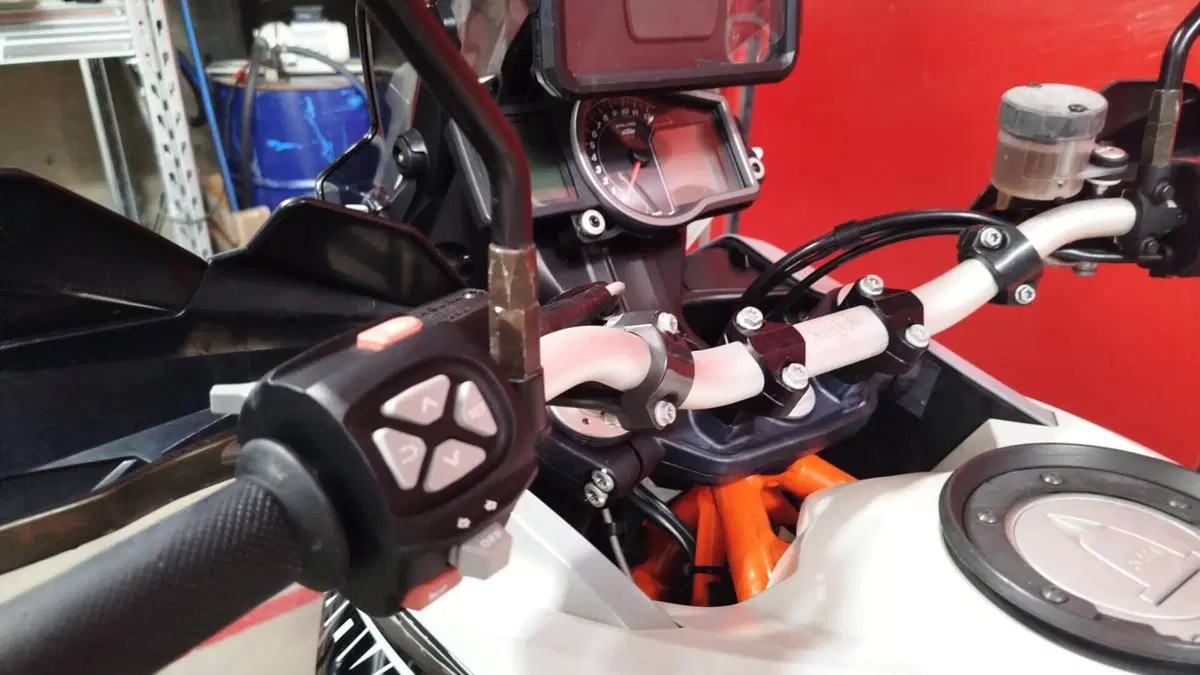 KTM 1190 Adventure R (2013 - 16)  (2)