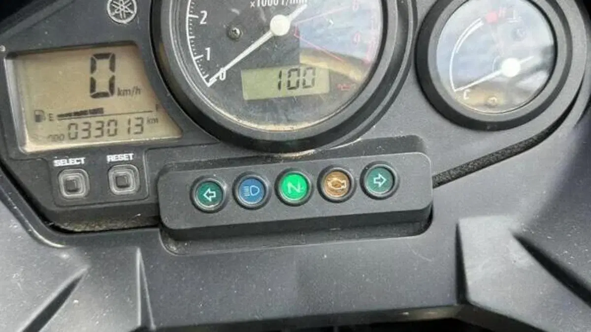 Yamaha TDM 900 (2002 - 14)  (5)