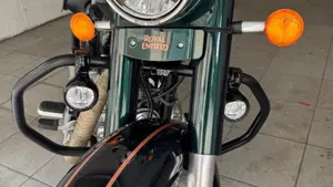 Royal Enfield Classic 350 (2021 - 26)  (10)
