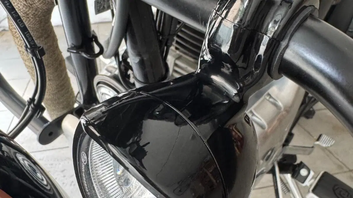 Royal Enfield Classic 350 (2021 - 26)  (12)