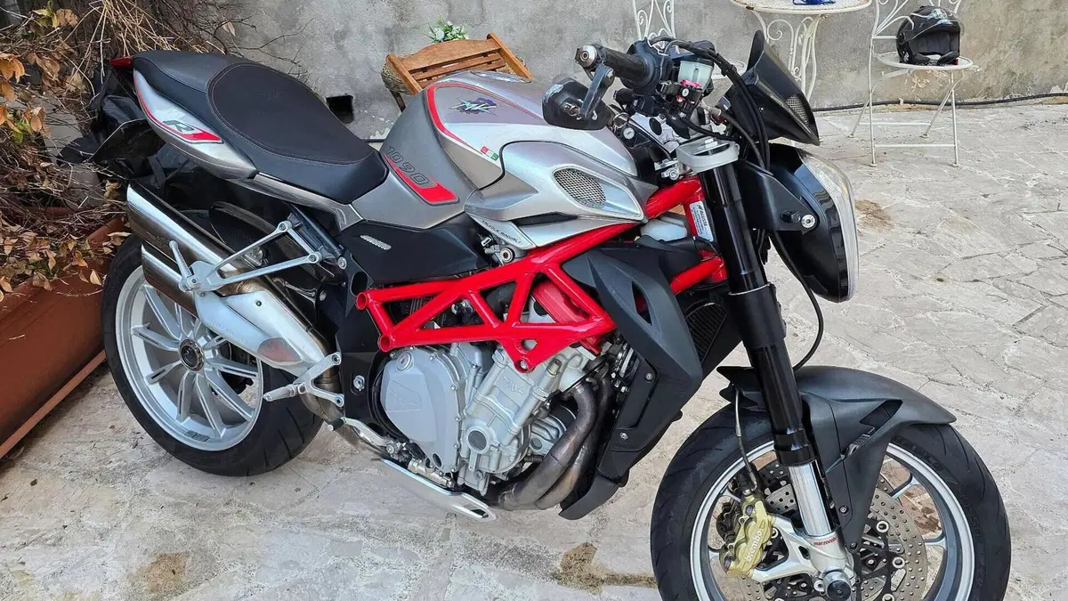 MV Agusta Brutale 1090 R (2012 - 15) 