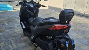 Yamaha X-Max 300 Tech Max (2021 - 24)  (4)
