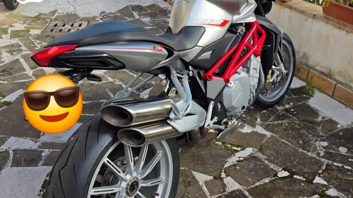 MV Agusta Brutale 1090 R (2012 - 15)  (3)
