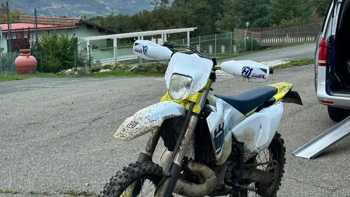 Husqvarna TE 300 (2024)  (5)