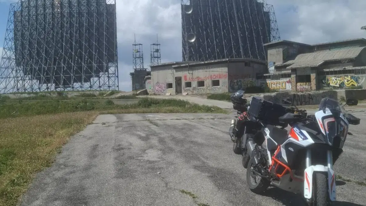 KTM 1290 Super Adventure R (2022 - 25)  (2)