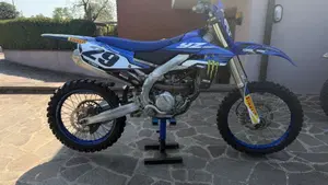 Yamaha YZ 250 F (2021)  (10)