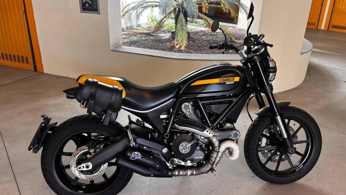 Ducati Scrambler 800 Full Throttle (2015 - 16)  (2)