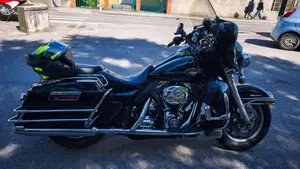 Harley-Davidson 1584 Electra Glide Ultra Classic (2008 - 13) - FLHTCU  (3)