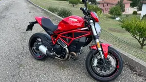 Ducati Monster 797 Plus (2019) 