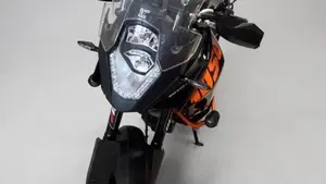 KTM 1050 Adventure (2015 - 16) 