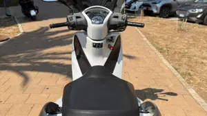 Honda SH 125 i ABS (2013 - 17)  (4)