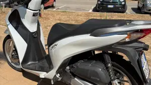 Honda SH 125 i ABS (2013 - 17)  (14)