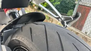 Aprilia Tuono 660 (2021 - 25)  (3)