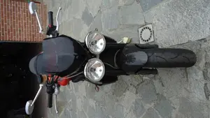 Triumph Street Triple R (2009 - 12)  (2)