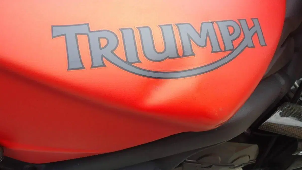 Triumph Street Triple R (2009 - 12)  (5)