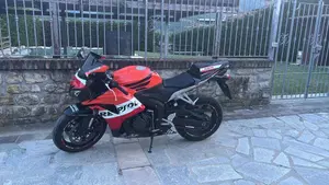 Honda CBR 600 RR (2007 - 08)  (2)
