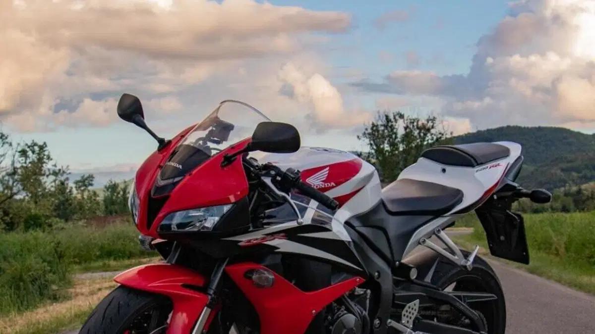 Honda CBR 600 RR (2007 - 08)  (5)