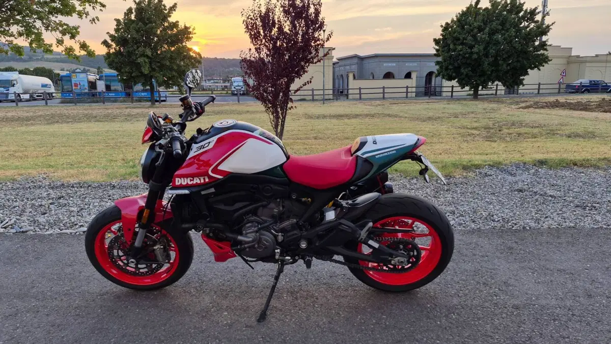 Ducati Monster 937 30° Anniversario (2023 - 24)  (4)