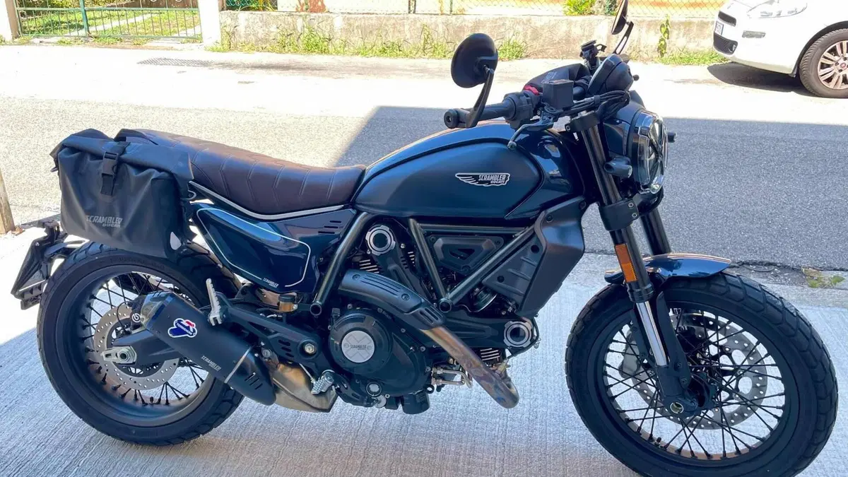 Ducati Scrambler 800 Nightshift (2023 - 24)  (2)