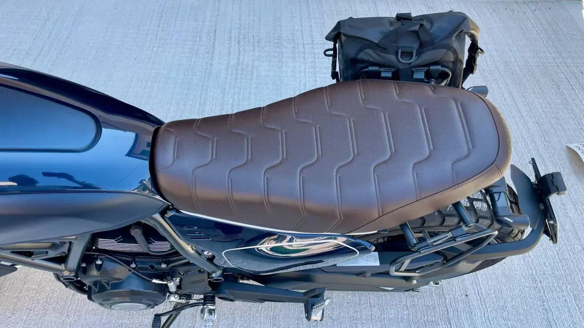 Ducati Scrambler 800 Nightshift (2023 - 24)  (7)