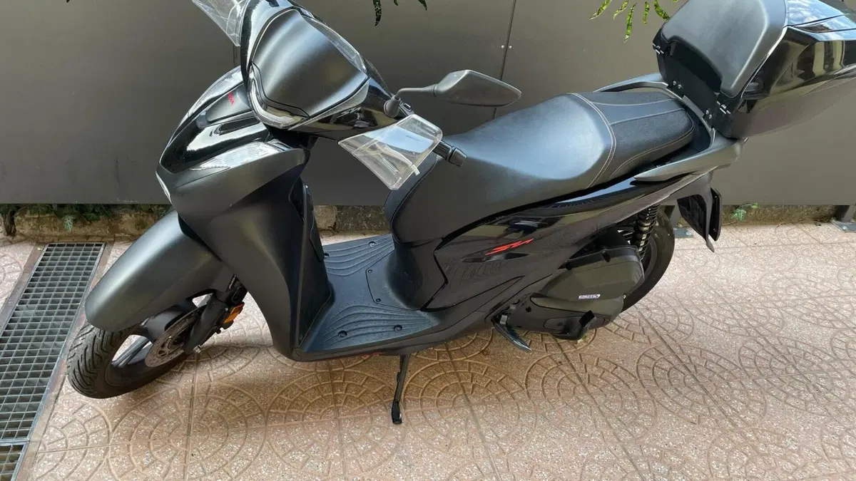Honda SH 125i Sport (2024 - 25)  (2)