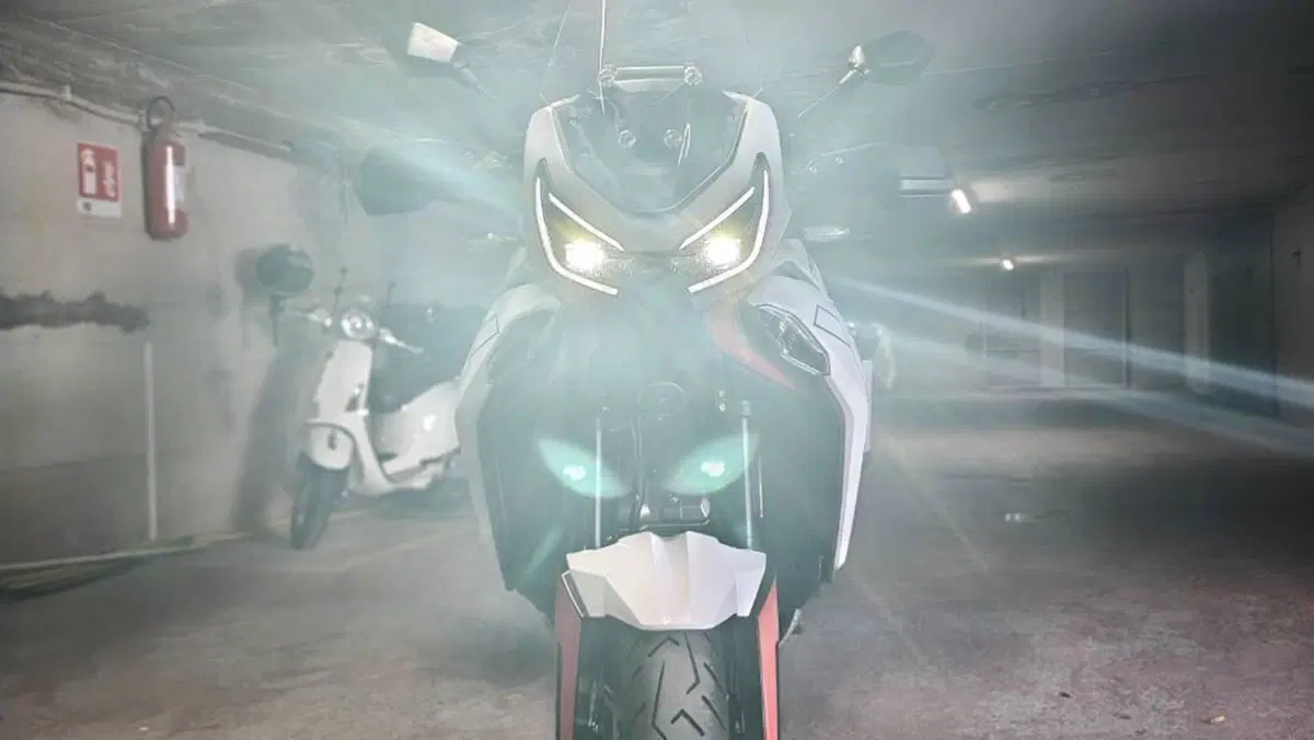 Moto Morini X-Cape 1200 (2026)  (2)