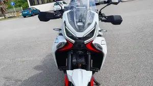 Moto Morini X-Cape 1200 (2026)  (16)