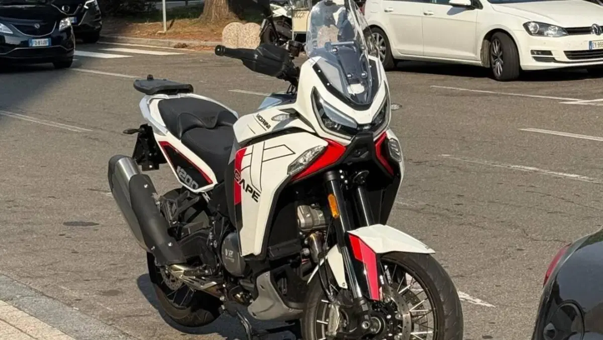 Moto Morini X-Cape 1200 (2026)  (2)