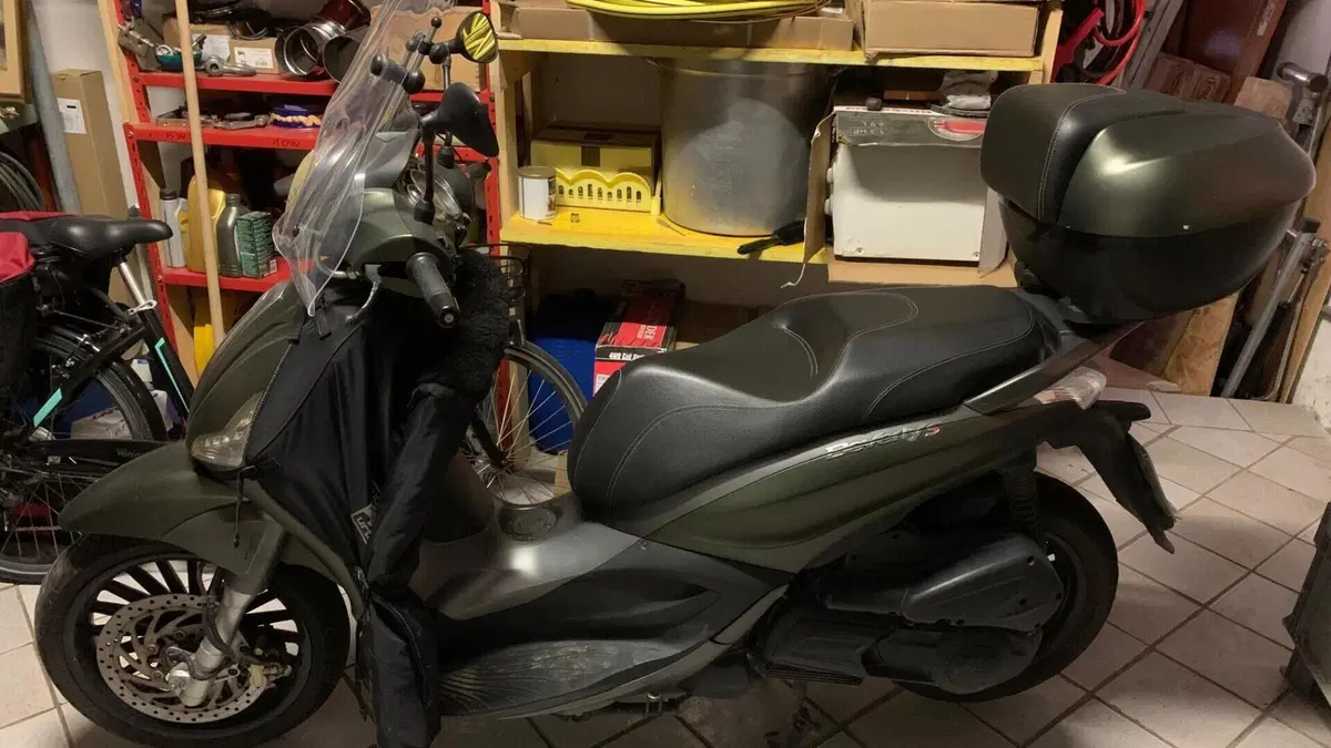 Piaggio Beverly 300 S i.e. ABS-ASR (2016 - 20)  (8)