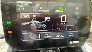 Yamaha Tracer 9 GT Y-AMT (2025 - 26)  (11)
