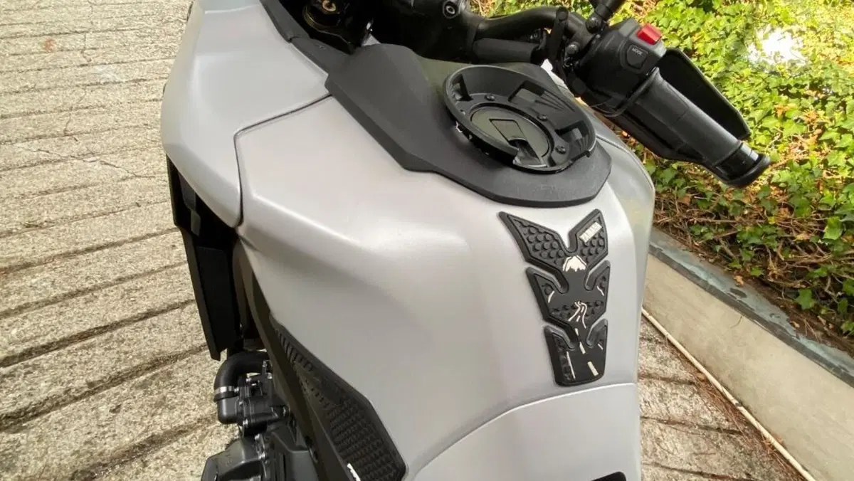 Yamaha Tracer 9 GT Y-AMT (2025 - 26)  (13)