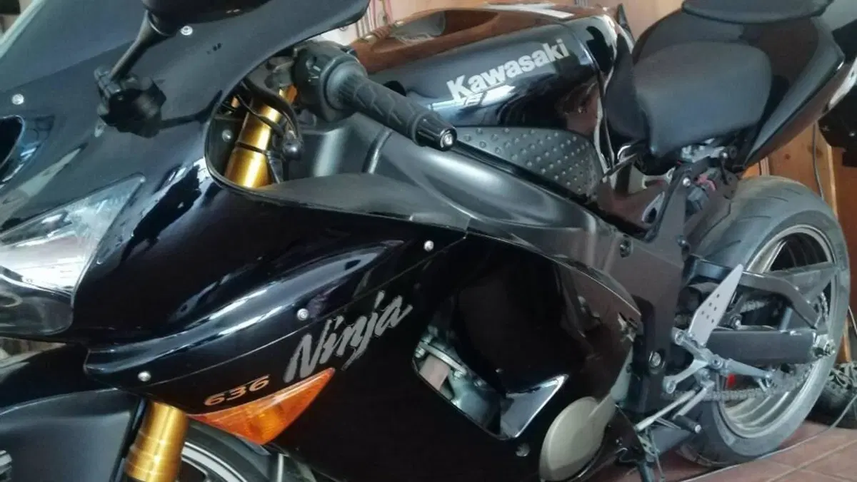 Kawasaki Ninja 600 ZX-6R (2007 - 08)  (7)