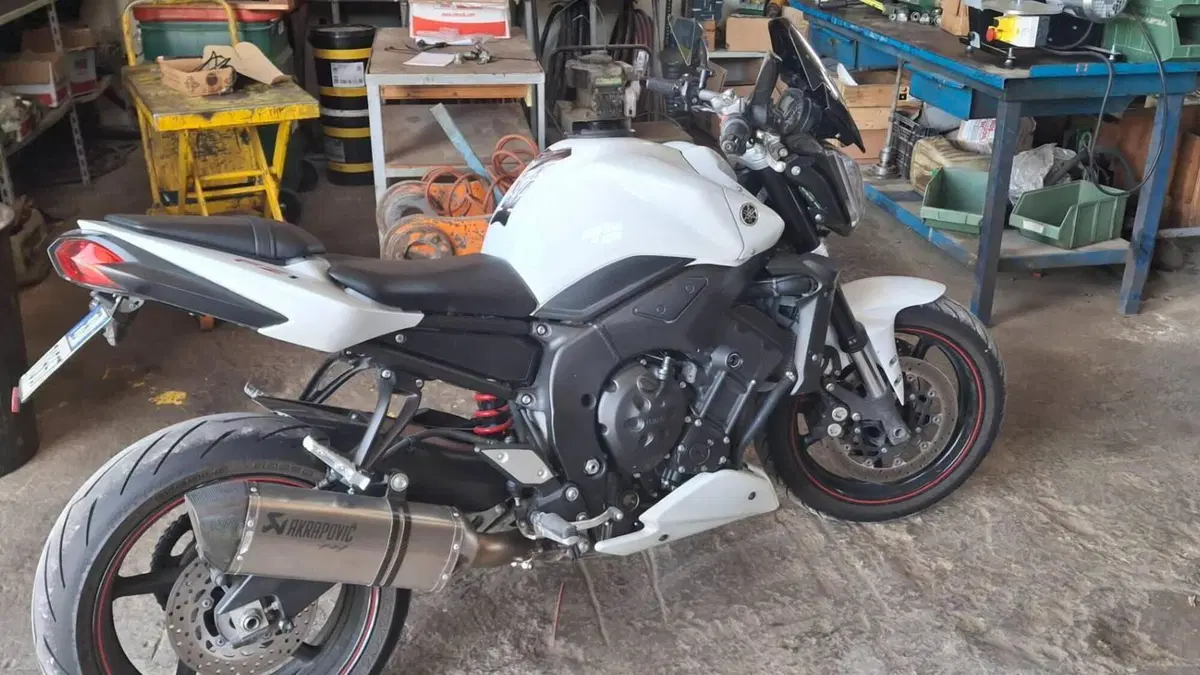 Yamaha FZ1 (2006 - 16)  (4)