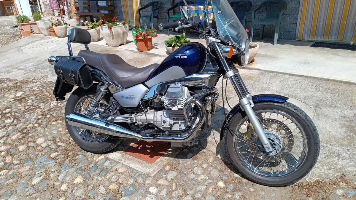 Moto Guzzi Nevada 750 Club (2002 - 06) 