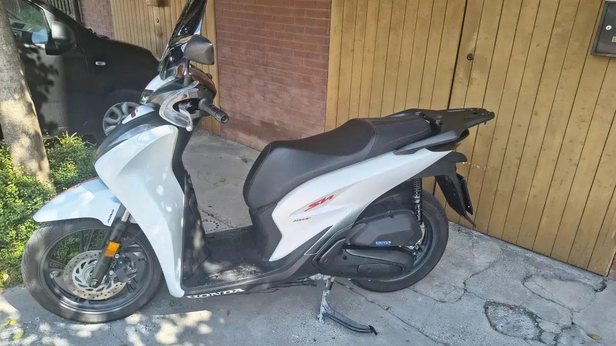 Honda SH 150i Sport (2024 - 25)  (2)