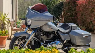 Harley-Davidson Street Glide (2024 - 26) usata