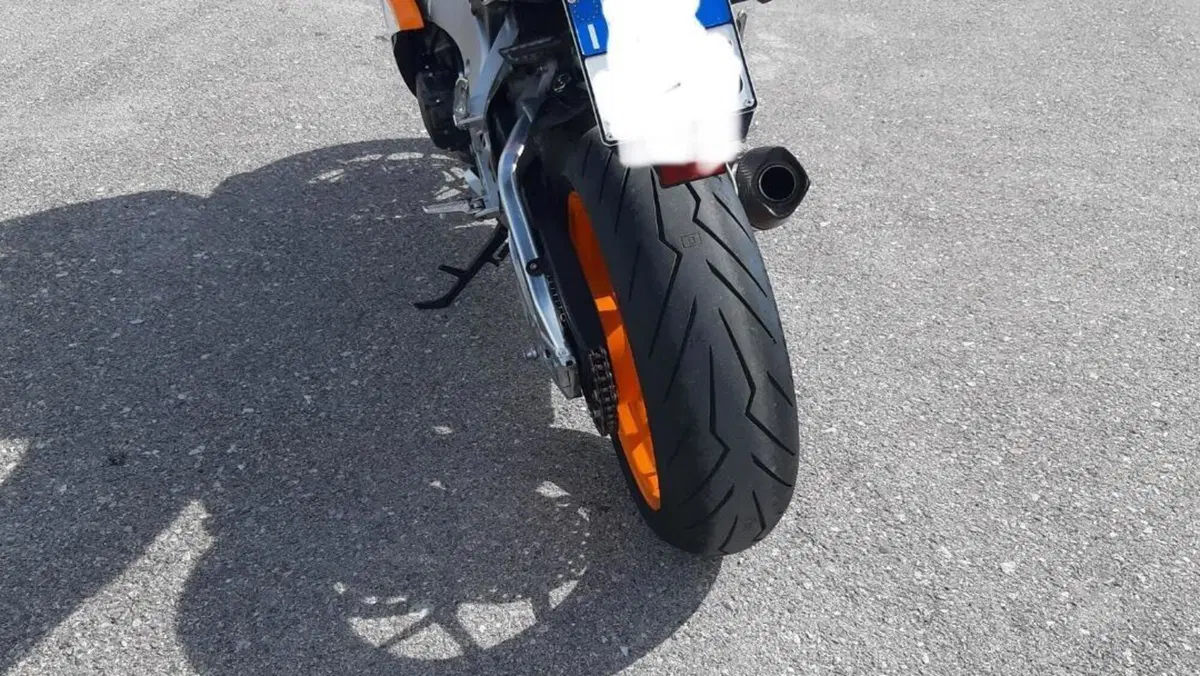 Honda CBR 1000 RR Fireblade (2012 - 16)  (3)