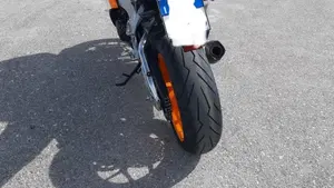 Honda CBR 1000 RR Fireblade (2012 - 16)  (3)