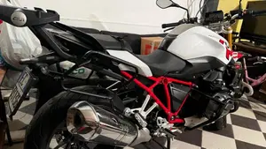 Bmw R 1200 R (2015 - 16)  (2)