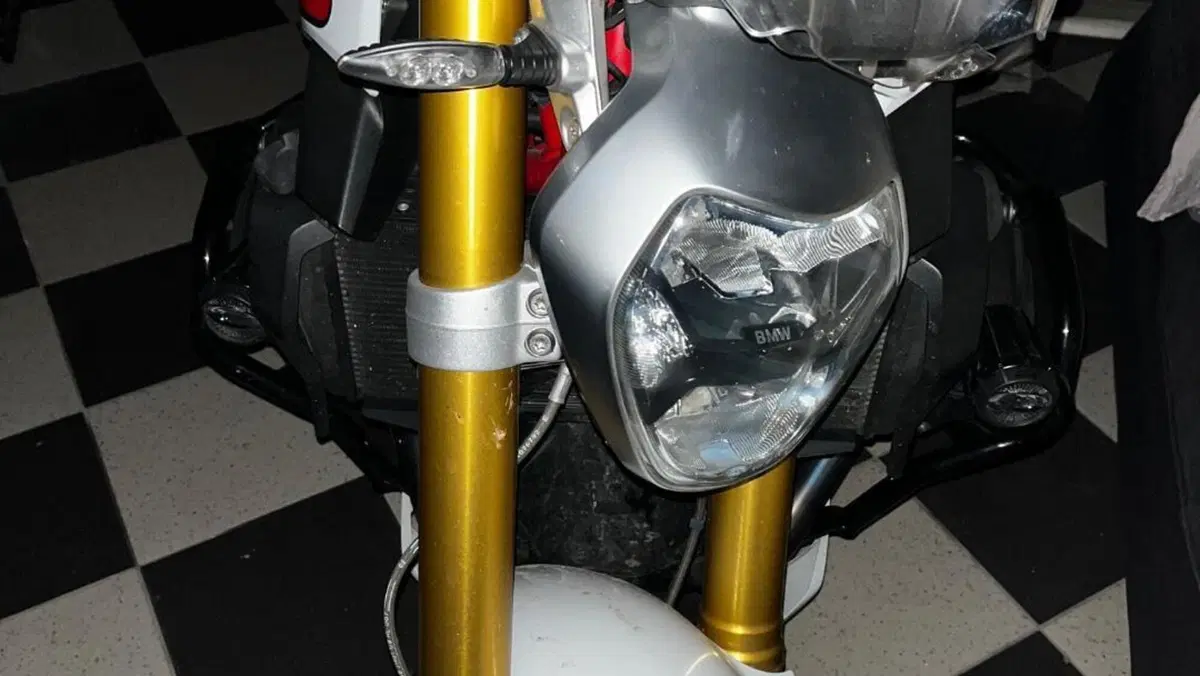 Bmw R 1200 R (2015 - 16)  (3)