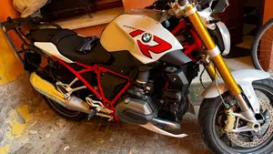Bmw R 1200 R (2015 - 16)  (6)