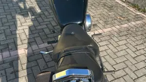 Kawasaki VN 800 Classic (1996 - 00)  (3)