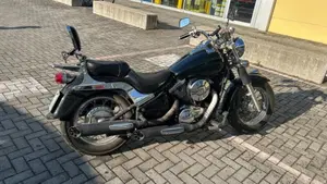 Kawasaki VN 800 Classic (1996 - 00)  (4)